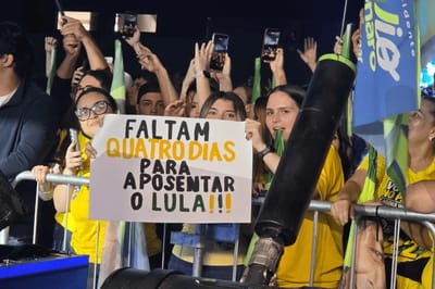 Flávio diz que abre sigilos se Marcola, ex-chefe de gabinete de Lula, abrir — flavio bolsonaro participa