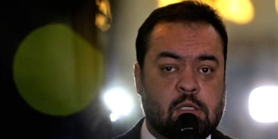 Operacao Sem Refino Claudio Castro e alvo de busca e — pf faz buscas contra claudio