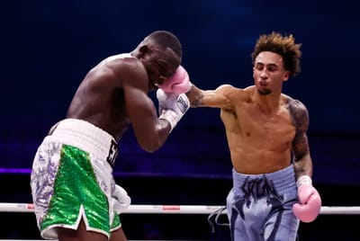 Ben Whittaker vence Arenyeka Eworitse Ezra em eletrizante luta de boxe — 20