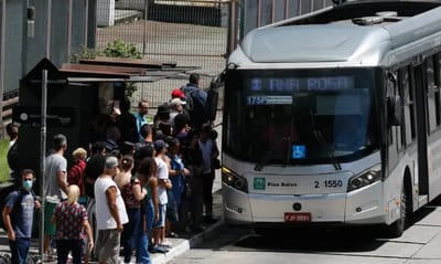Greve de Ônibus em São Paulo é Suspensa Após Acordo — greve de onibus