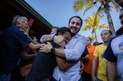 Sanches e Surfista lideram a aliança “A Mudança Começa Agora”, que abarca os partidos PL, NOVO, DC e PMB. — lucas sanches avanca e se credencia