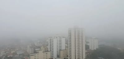 Frente fria histórica derruba temperaturas em SP: Previsão do tempo e dicas para se aquecer — 27