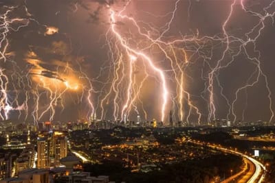 SP em Alerta: Temporais com Chuvas Intensas e Ventos Fortes neste Fim de Semana — 26