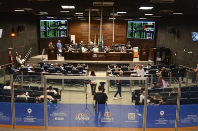 Câmara de Guarulhos vota projetos sobre educação, saúde e homenagem nesta quarta-feira — 555