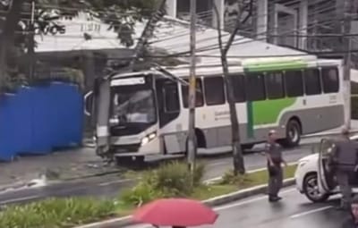 Acidente Grave na Avenida Tiradentes! — 24
