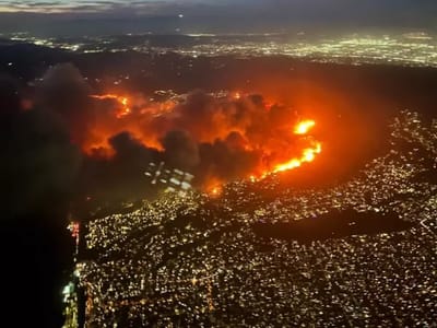 Incêndios Devastam Los Angeles: Imagens Chocantes Revelam Escala da Destruição — 32