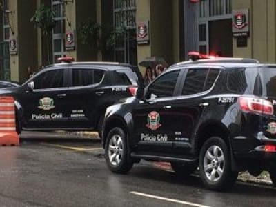 "Operação policial busca capturar 'Cigarreiro', acusado de mandar matar empresário em Guarulhos; 20 mandados cumpridos" — operacao policial busca