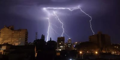 "Chuva intensa em Guarulhos: Alerta para ventos, raios e granizo até 17h25 de 13/02" — 533