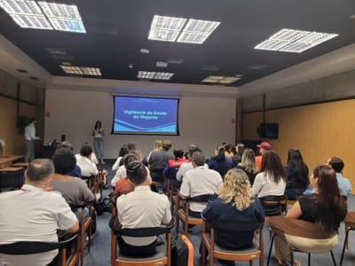 Prefeitura capacita agentes do aeroporto para cuidar de inadmitidos e evitar riscos sanitários — 527