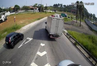 Prefeitura inicia estudo de tráfego na avenida Juscelino Kubitschek e no Trevo de Bonsucesso — 528
