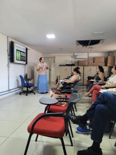 Reunião define encontros de programa contra alcoolismo na juventude — 529