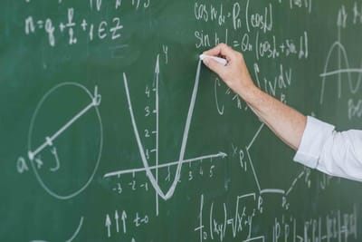 Prefeitura oferece curso preparatório de português e matemática — 514