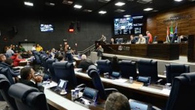 "Câmara de Guarulhos vota PIX para pagamento de tributos e projetos sociais em sessão dupla" — camara de guarulhos
