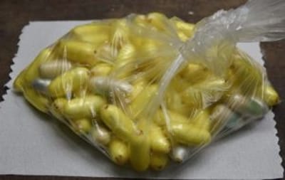 PF prende no aeroporto Guarulhos
Tráfico internacional de drogas
Operação Polícia Federal Guarulhos
Apreensão de drogas aeroporto
Cápsulas de cocaína ingeridas
Skunk apreendido Guarulhos
Mandados de prisão aeroporto — pf prende 13