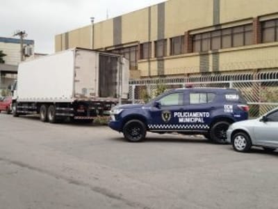 GCM Recupera Caminhão Roubado com Medicamentos no Jardim São Geraldo — gcm recupera caminhao