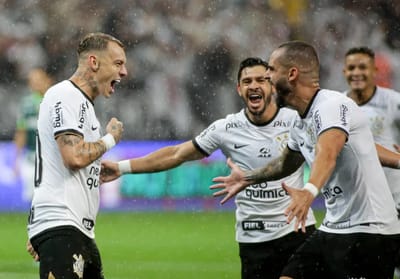 Corinthians Empata com o Palmeiras em Dérbi na Neo Química Aren — 11
