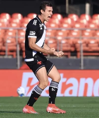 Humilhação no Morumbi: Vasco Aplica 6 a 0 no Santos com Show de Philippe Coutinho — 16