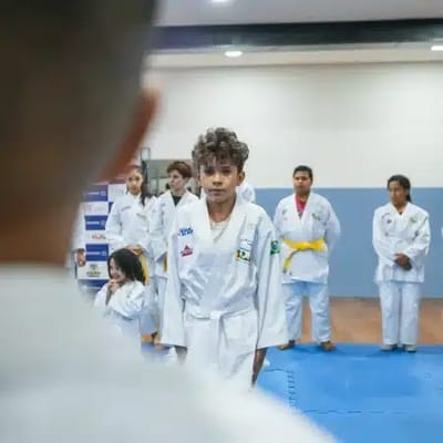 Projeto Jovens de Ouro Recebe 80 Quimonos em Guarulhos