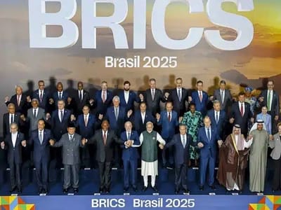 Líderes do Brics Debatem Ampliação de Comércio e Contestam Protecionismo dos EUA em Cúpula Virtual Liderada por Lula — 50
