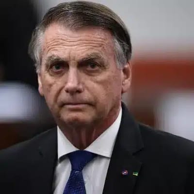 Advogado Afirma que Bolsonaro Está "Debilitado" e Não Comparecerá a Julgamento no STF — advogado afirma que bolsonaro esta debilitado
