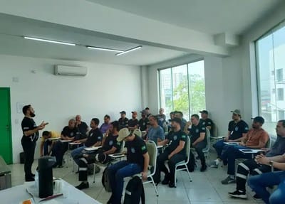Novos Agentes de Trânsito de Guarulhos Recebem Capacitação em Mecânica Emergencial — 487
