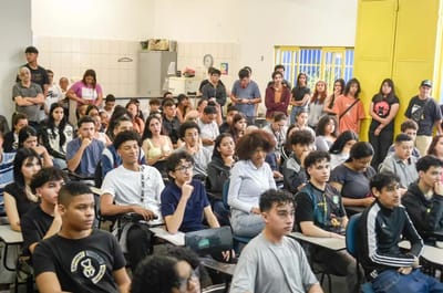 Projeto "Partiu Trampo" em Guarulhos Encaminha 105 Estudantes para Vagas de Jovem Aprendiz no Mercado Livre — 486