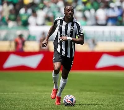 01k4mveadas579chrdm0 — botafogo surpreende na escalacao contra o
