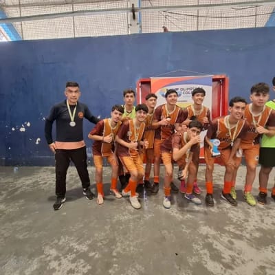 Olimpíada Colegial Guarulhense Coroa Campeões de Futsal e Futebol — olimpiada colegial guarulhense coroa campeoes de