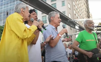 Chico, Gil, Caetano e Djavan Cantam Juntos em Apoio a Protesto no Rio Contra a ‘PEC da Blindagem’ — 25