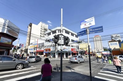 Memórias e Comércio Local – Uma Viagem Pelas Lojas Mais Antigas e Emblemáticas da Rua Sete de Setembro no Centro — 475