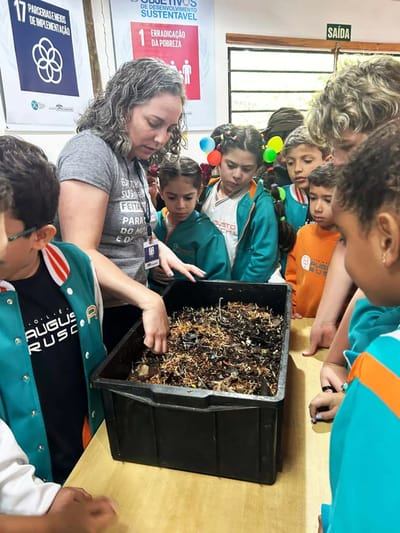 Estudantes de Guarulhos Mergulham em Passeio Educativo Sobre Mudanças Climáticas e Sustentabilidade no Bosque Maia