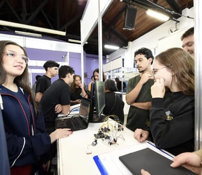 Semana do Conhecimento Acelera no Adamastor com Foco em Jovens Cientistas; Evento Terá ExpoCriatividade e Premiação na Sexta-feira