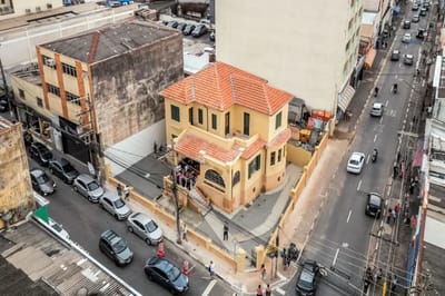 Casarão da Nossa História em Guarulhos Completa 100 Anos e Ganha Luzes de Natal — 461