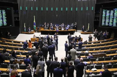 Câmara aprova projeto que cria a Universidade Federal do Esporte — 68
