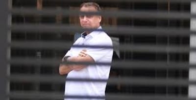 PGR dá parecer favorável à prisão domiciliar de Jair Bolsonaro por motivos de saúde — 2