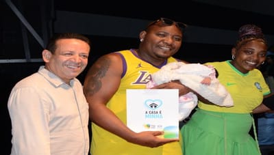 Avanço Histórico: Gestão Lucas Sanches zera décadas de abandono e entrega 363 títulos de propriedade, consolidando Guarulhos como vitrine habitacional de SP — 66