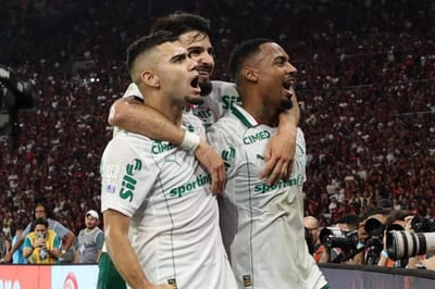 O confronto, inicialmente equilibrado e com o Flamengo de Leonardo Jardim dando trabalho ao goleiro Carlos Miguel, mudou de cenário aos 20 minutos do primeiro tempo. O colombiano Carrascal foi expulso após acertar o rosto de Murilo, deixando os donos da casa com um jogador a menos. — 5