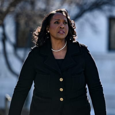 trump renews threat to fire fed governor lisa cook after supreme court ruling 1782779473079 — 56