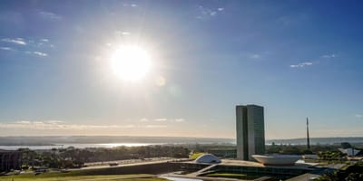 congresso-vota-fim-da-escala-6×1-e-isencao-de-impostos-para-compras-internaciona — 53