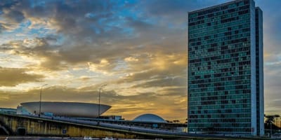 oposicao-obstrui-e-votacao-da-pec-que-acaba-com-escala-6×1-e-adiada — 50