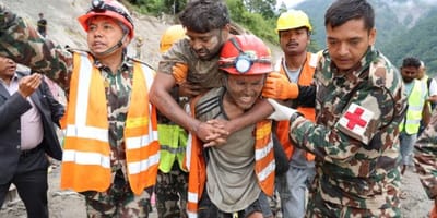 equipes-de-resgate-do-nepal-buscam-900-trabalhadores-de-hidreletricas — 37