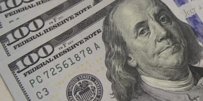 dolar-cai-a-r-5-08-e-atinge-menor-valor-em-um-mes — 174