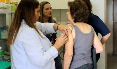 sus-amplia-vacinacao-com-pneumo-20-para-idosos-com-85-anos-ou-mais — 149