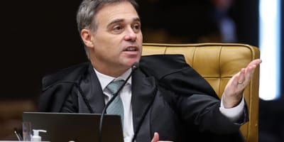 stf-mendonca-vota-por-julgamento-separado-de-moraes — 42