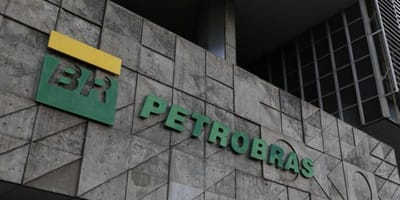 petrobras-batiza-primeiro-navio-com-tripulacao-100-feminina — 131
