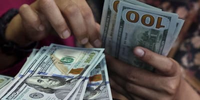 dolar-atinge-maior-valor-desde-marco-e-fecha-a-r-5-22 — 80