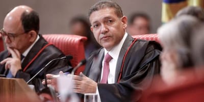 presidente-do-tse-reclama-de-interferencia-em-decisoes-da-corte — 79