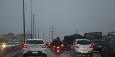 ciclone-e-frente-fria-provocam-alerta-de-tempestade-no-centro-sul — 78