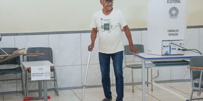 idosos-superam-dificuldades-e-votam-nas-eleicoes-de-2026 — 62