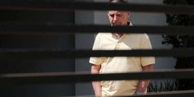 bolsonaro-pede-liberacao-de-visitas-de-flavio-na-prisao-domiciliar — 55